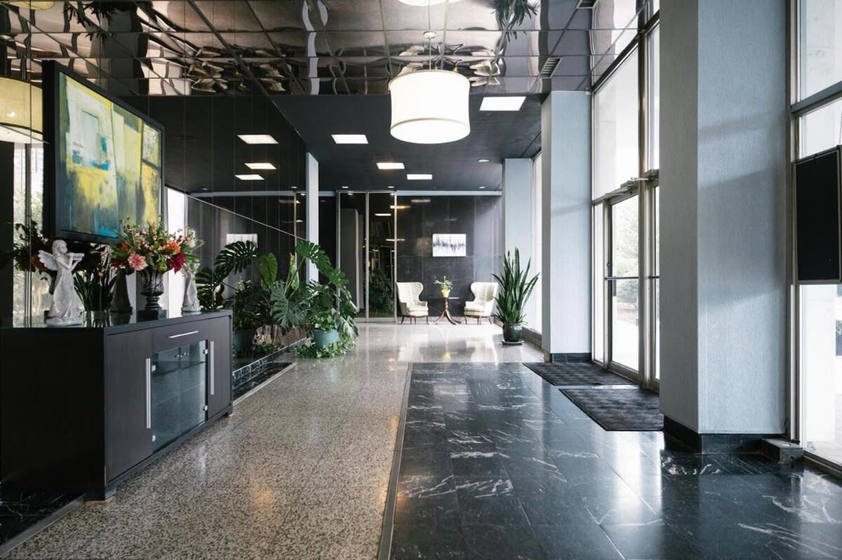 فيلا Atl Downtown 2Br King Bed Free Parking Lm1902 أتلانتا المظهر الخارجي الصورة