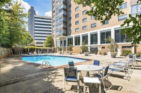 فيلا Atl Downtown 2Br King Bed Free Parking Lm1902 أتلانتا المظهر الخارجي الصورة