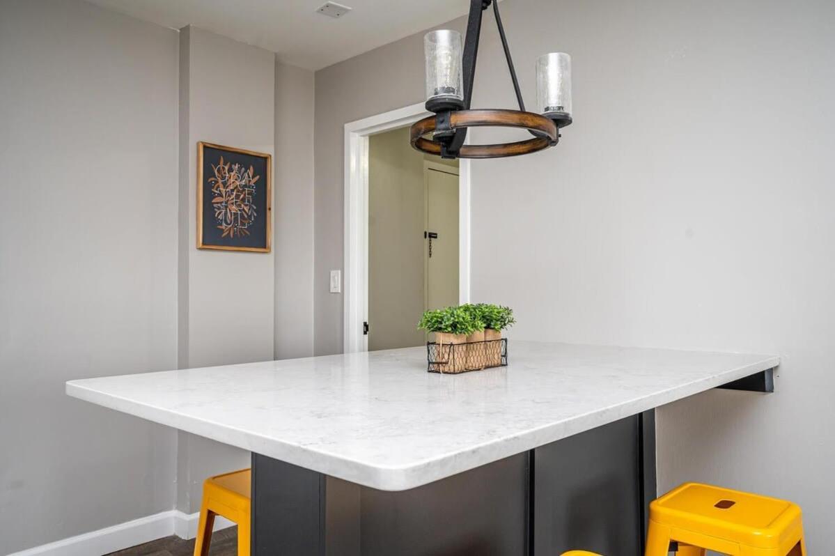 فيلا Atl Downtown 2Br King Bed Free Parking Lm1902 أتلانتا المظهر الخارجي الصورة